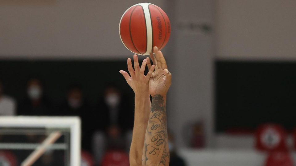 Rusya takımlarına FIBA müsabakalarından men