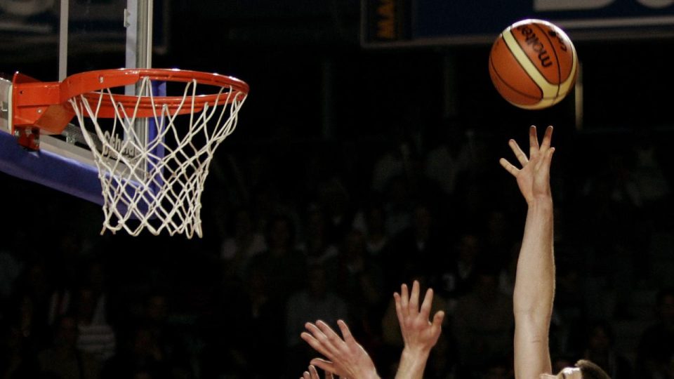 Basketbolda 2 Türk takımı Avrupa’da parkeye çıktı