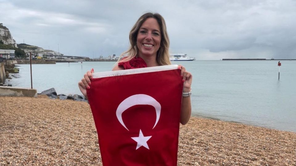 Deniz Kayadelen Manş Denizi’ni geçerek adını tarihe yazdırdı